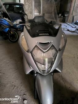 Honda Silver Wing 2004
