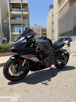 Suzuki GSXR 2011