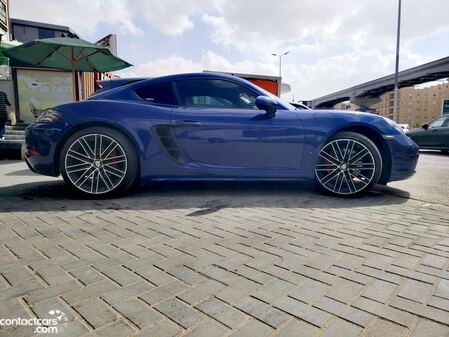 Porsche Cayman 2020