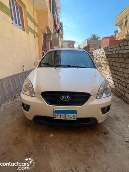 Used Kia Carens 2013