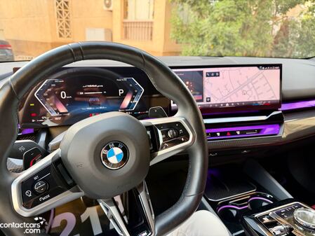 بي ام دبليو 520i 2025 مستعملة