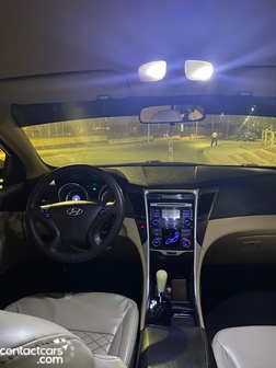 Hyundai Sonata 2011