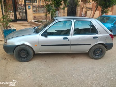 Used Ford Fiesta 1999