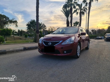 Used Nissan Tiida 2014