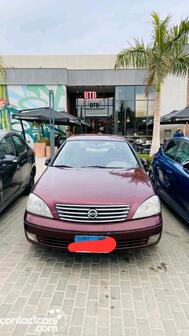 Nissan Sunny 2012