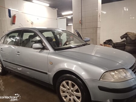 Used Volkswagen Passat 2002