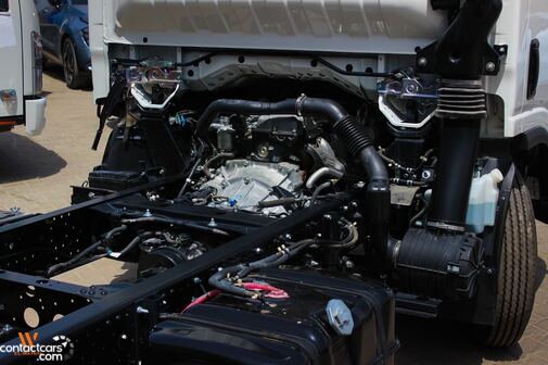 New Isuzu NPR 2026