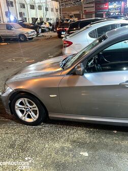 Used BMW 318i 2010