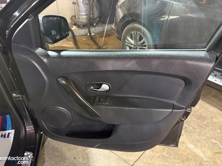 Used Renault Rainbow 2019
