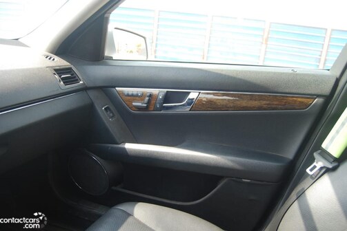 Used Mercedes C200 2009