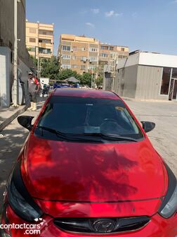Hyundai Accent 2012