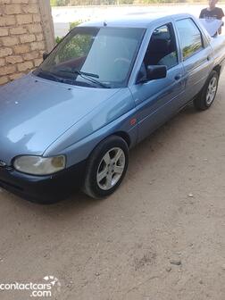 Ford Escort 2000
