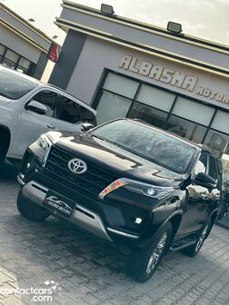 Used Toyota Fortuner 2023