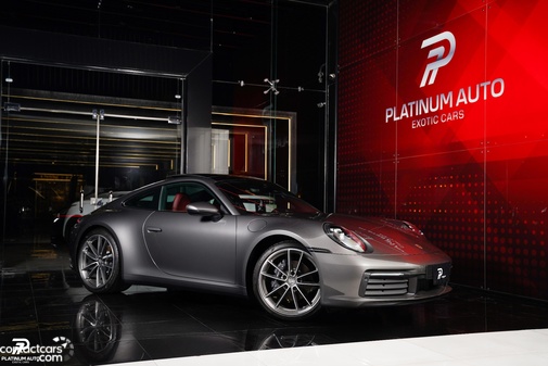 New Porsche 911 Carrera 2024