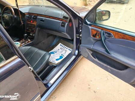 Used Mercedes E200 2000