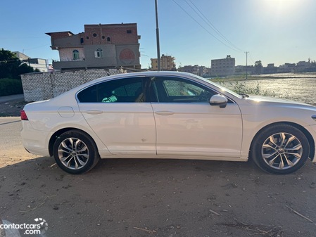 Volkswagen Passat 2021