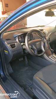 Hyundai Avante 2012