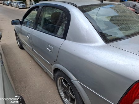 Opel Astra 2005