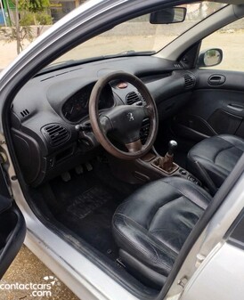 Peugeot 206 2001