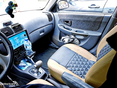 Hyundai Verna 2004