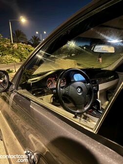 Used BMW 320i 2010