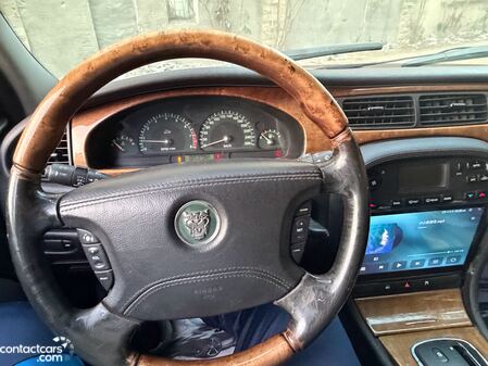 Jaguar S Type 2003
