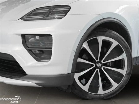 Porsche Macan 2025