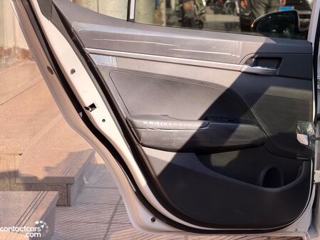 New Hyundai Elantra AD 2026
