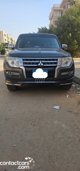 Used Mitsubishi Pajero 2017