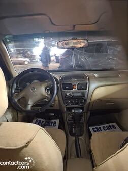 Nissan Sunny 2012