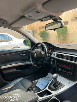 BMW 318i 2010
