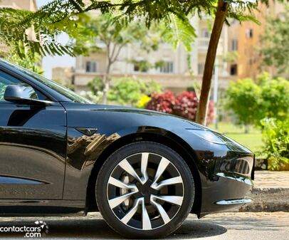 New Tesla 3 Model 2024
