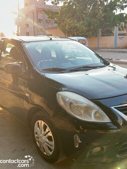 Used Nissan Sunny 2013