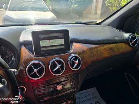 Mercedes B 200 2013