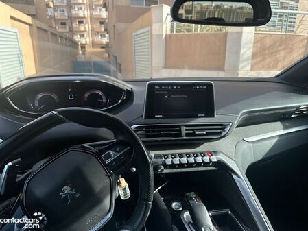 Peugeot 5008 2020