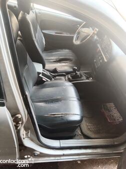 Used Daewoo Nubira 2002