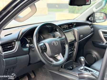 Toyota Fortuner 2024