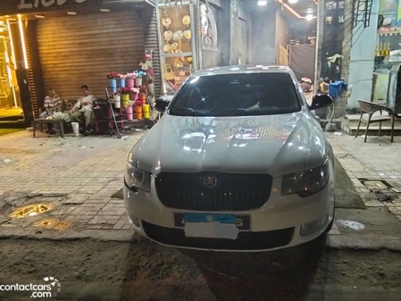 Skoda Superb 2011