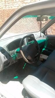 Used Nissan Pick up 2012