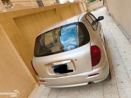 Daihatsu Sirion 2000