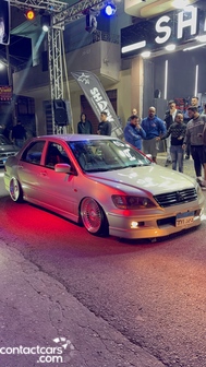 Mitsubishi Lancer 2001