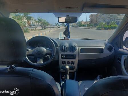 Renault Logan 2010