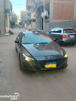 Used Hyundai Elantra 2021
