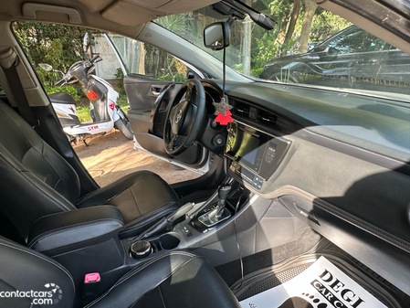 Toyota Auris 2016