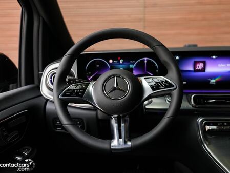 مرسيدس V300 2026 جديدة