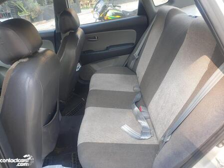 Used Hyundai Elantra 2010