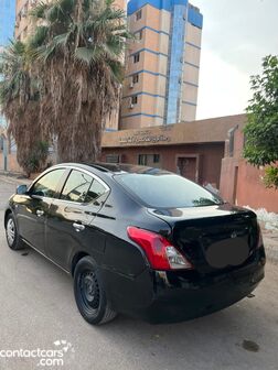 Used Nissan Sunny 2013