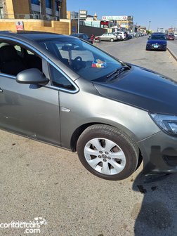 Opel Astra 2021