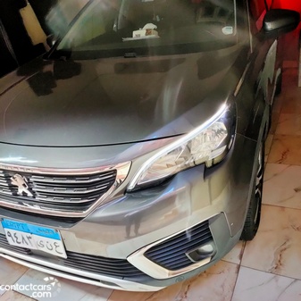 Used Peugeot 5008 2020