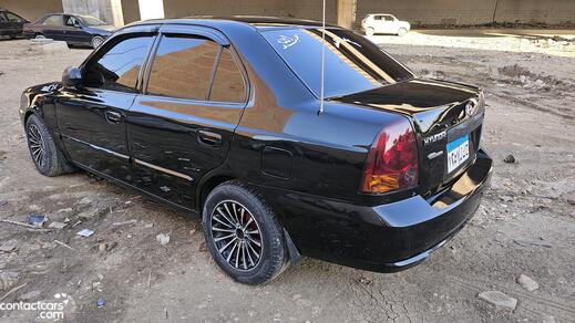 Hyundai Verna 2011